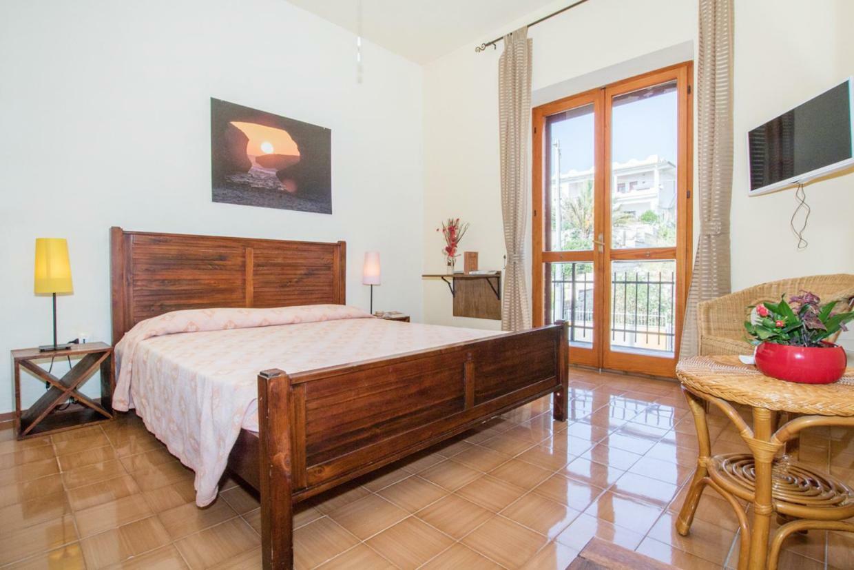 Bed and Breakfast Mare Lughente С'аркітту-Кульєрі Екстер'єр фото